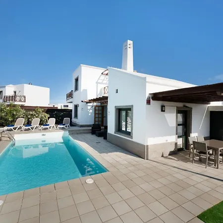 Ereza Villas Camelot *