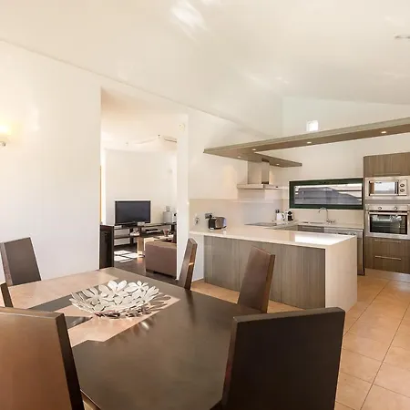 فيلة Ereza Villas Camelot